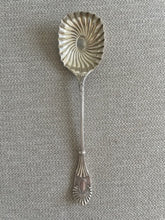 Charger l'image dans la galerie, Cuillères à saupoudrer le sucre, la canelle