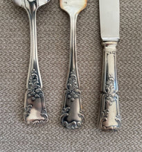 Charger l&#39;image dans la galerie, Trio Cuillère, Fourchette et Couteau à Entremet
